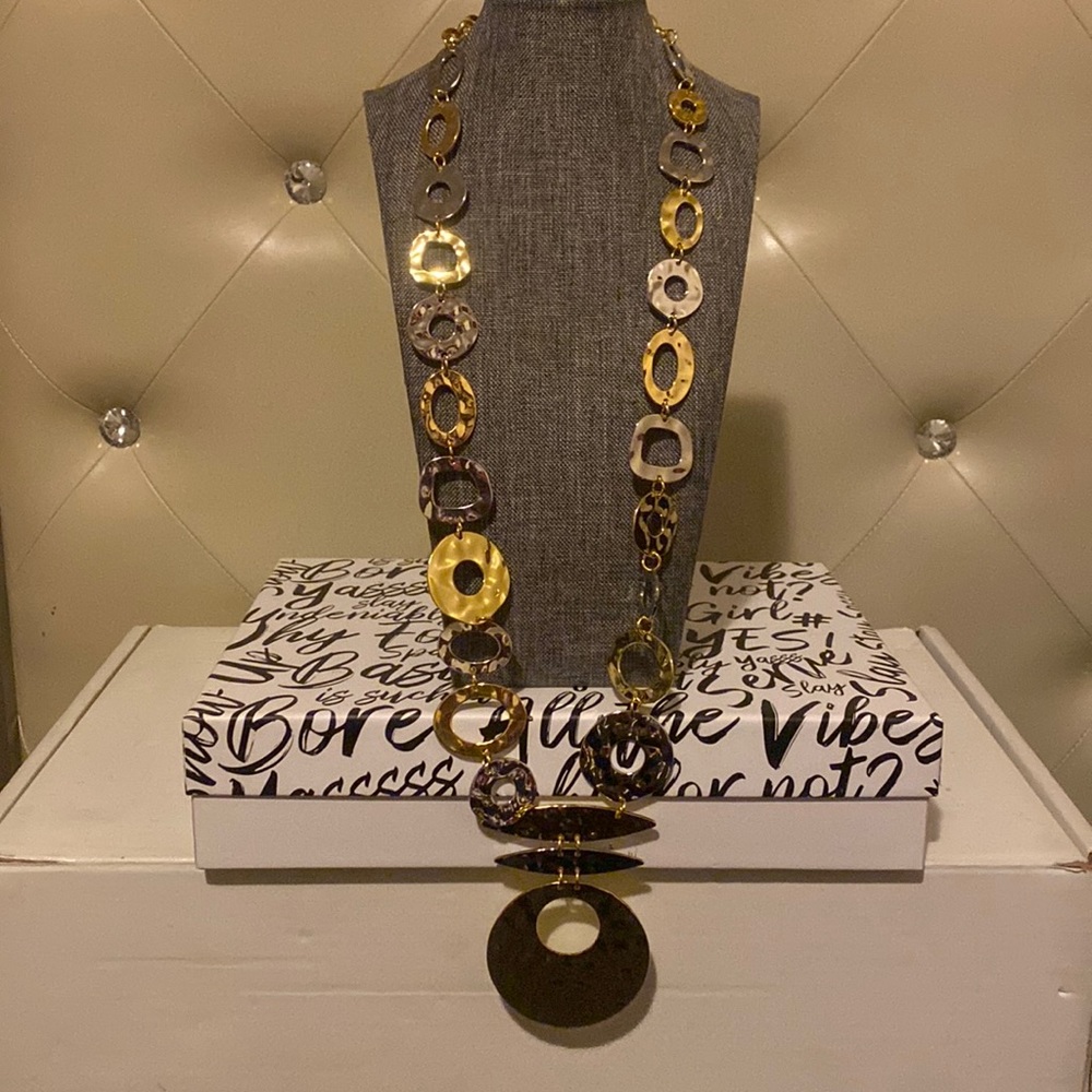 Sassy Jones Zoe Necklace